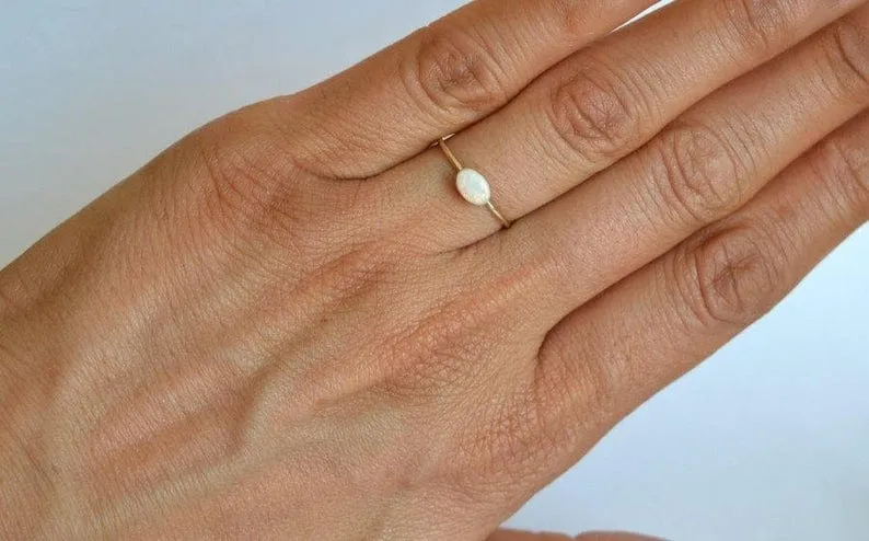 14k Oval Natural Opal Ring