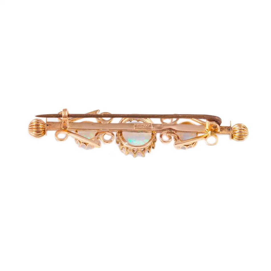 Antique white opal brooch in 15ct gold