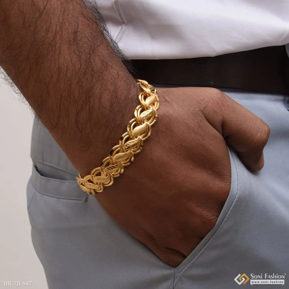 Distinctive Design Best Quality Gold Plated Kohli Bracelet For Men - Style B847