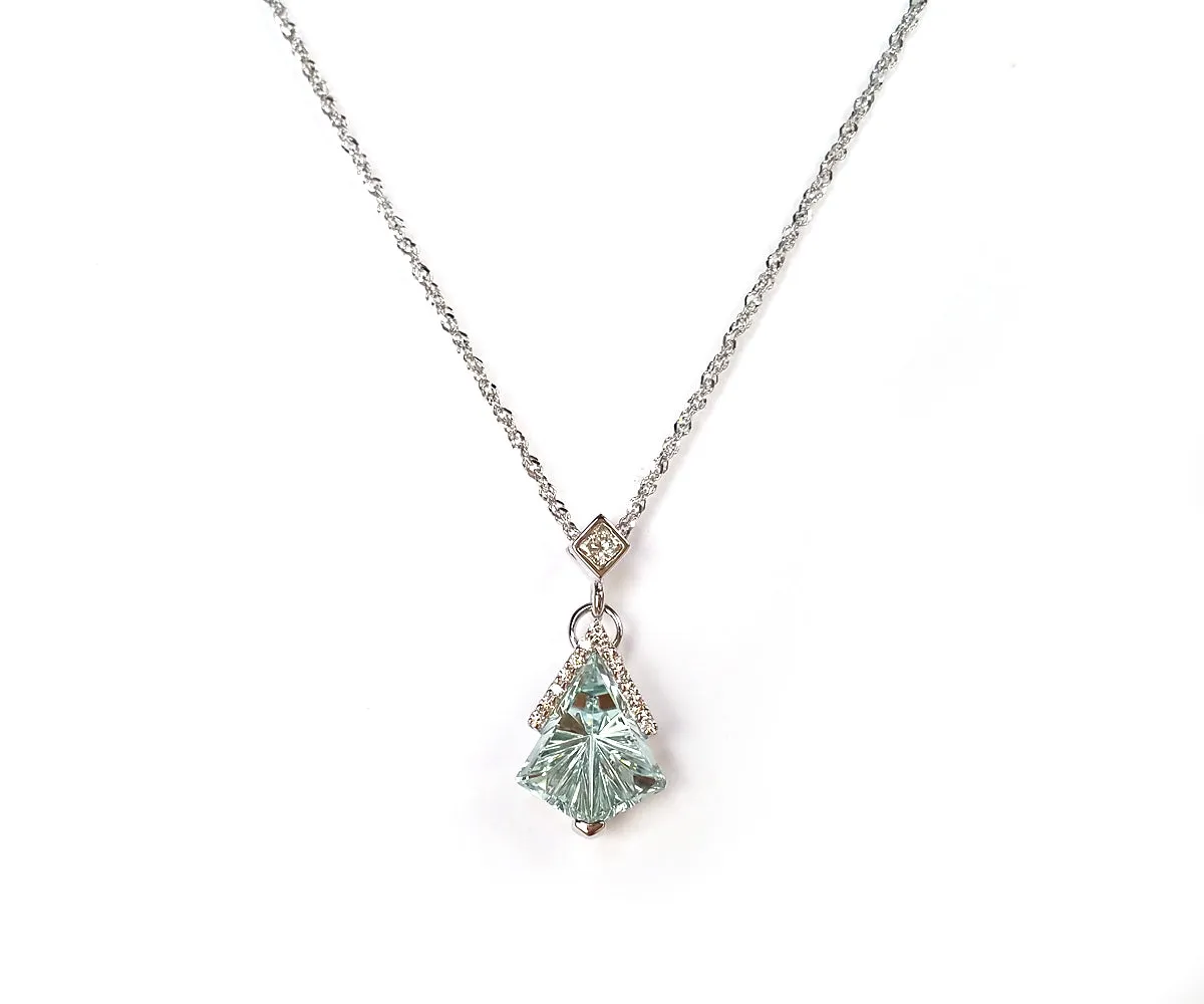 Kite-shaped Aquamarine and Diamond Necklace