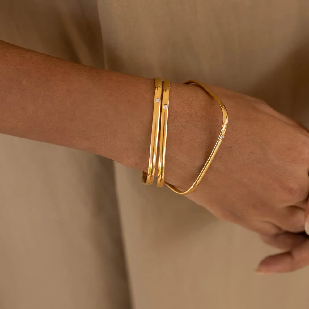 Plain Gold square Bangle (2.4 Bangle SIze)